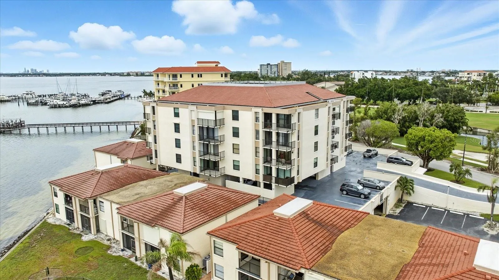 6051 SUN BLVD #403, #403