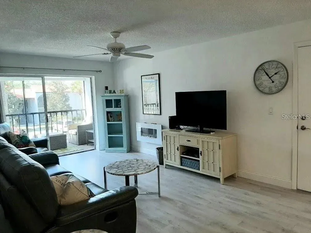 3239 BENEVA RD #201, #201