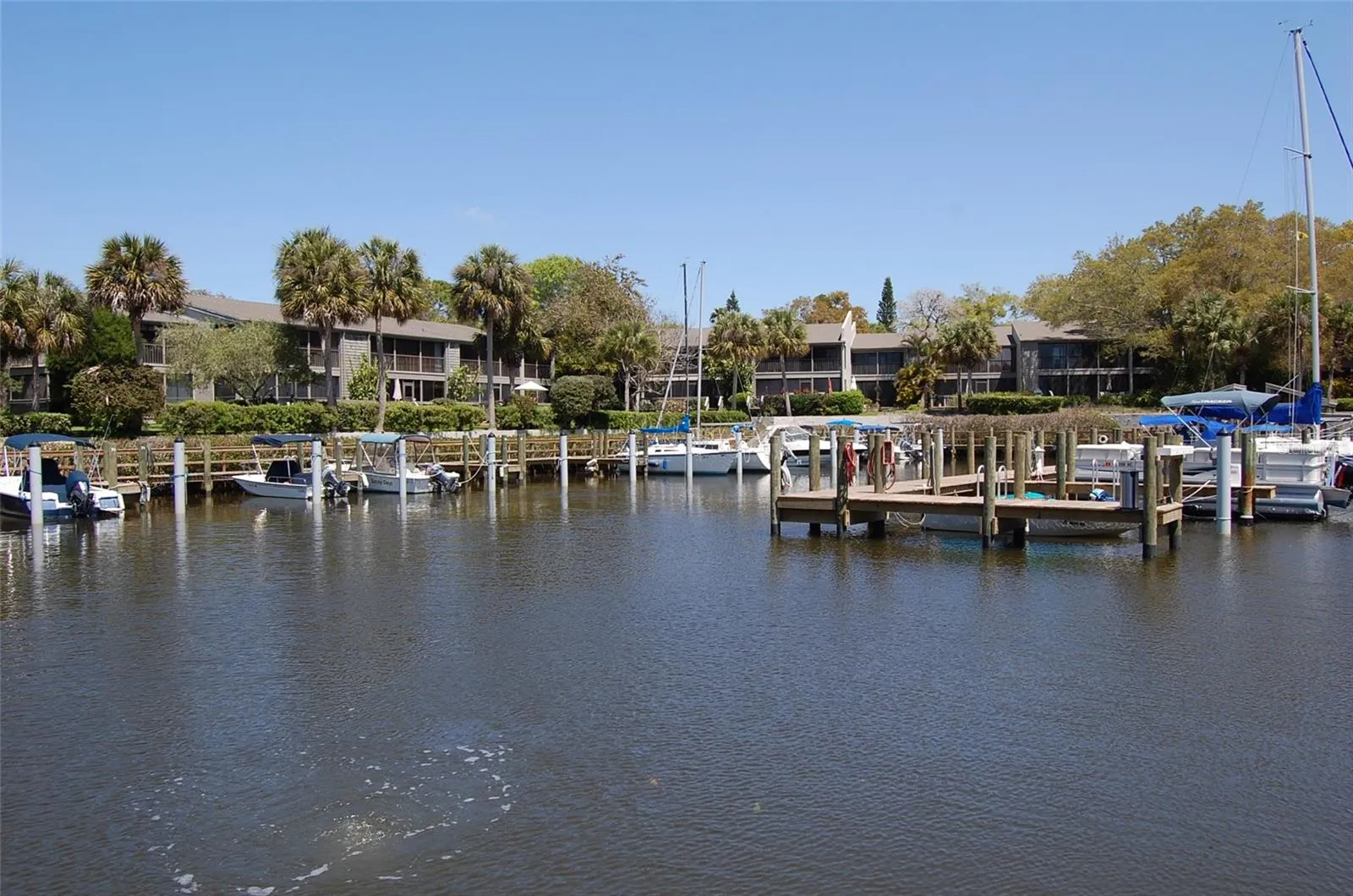 1608 BAYHOUSE POINT DR #401, #401