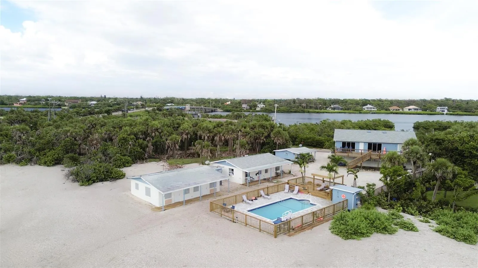 8520 MANASOTA KEY RD