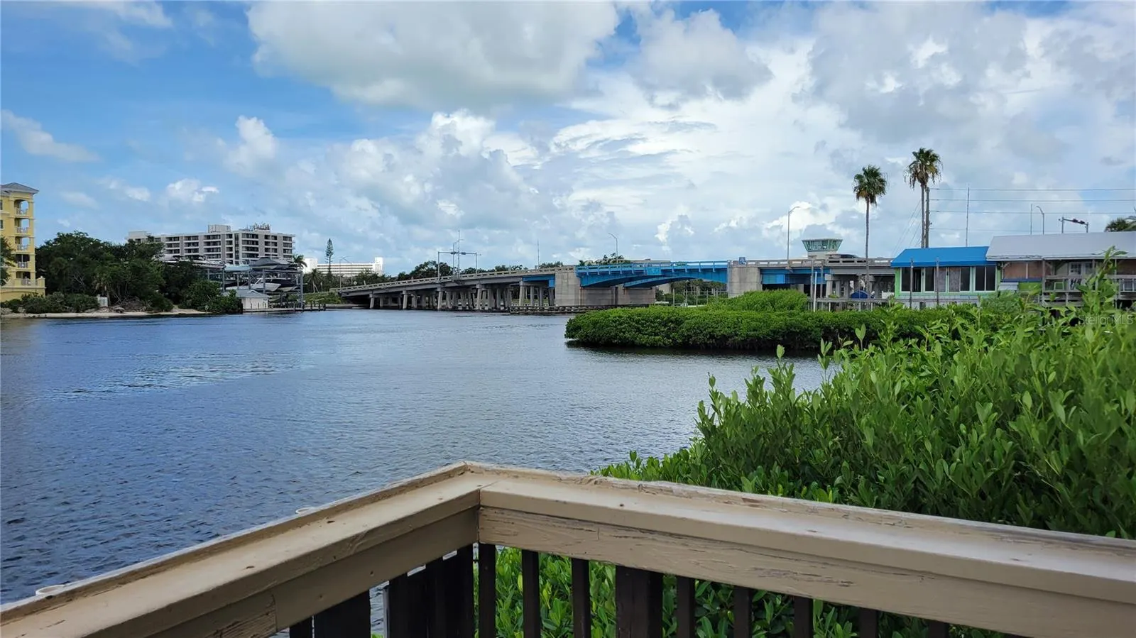 1626 STICKNEY POINT RD #102, #102