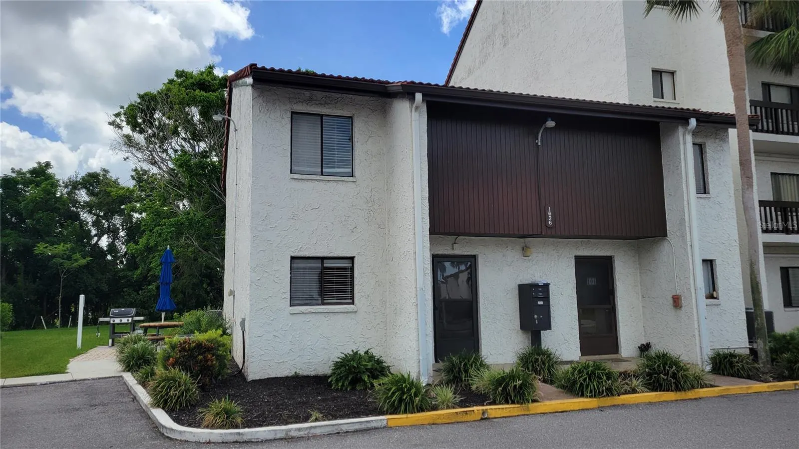 1626 STICKNEY POINT RD #102, #102