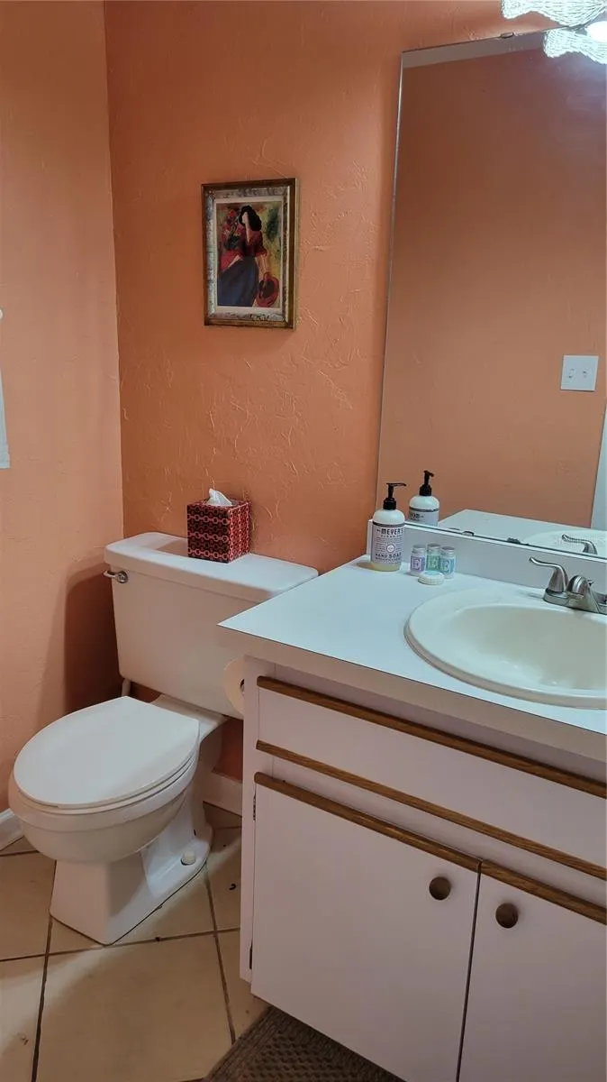 1626 STICKNEY POINT RD #102, #102