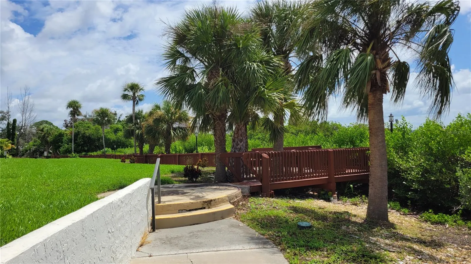 1626 STICKNEY POINT RD #102, #102