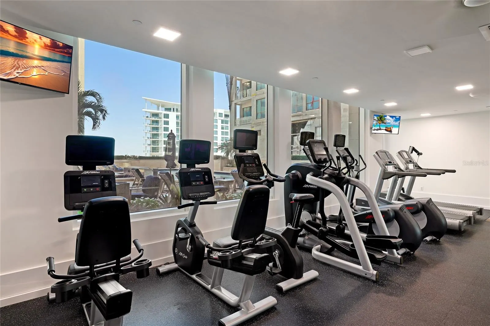 1350 MAIN ST #1503, #1503