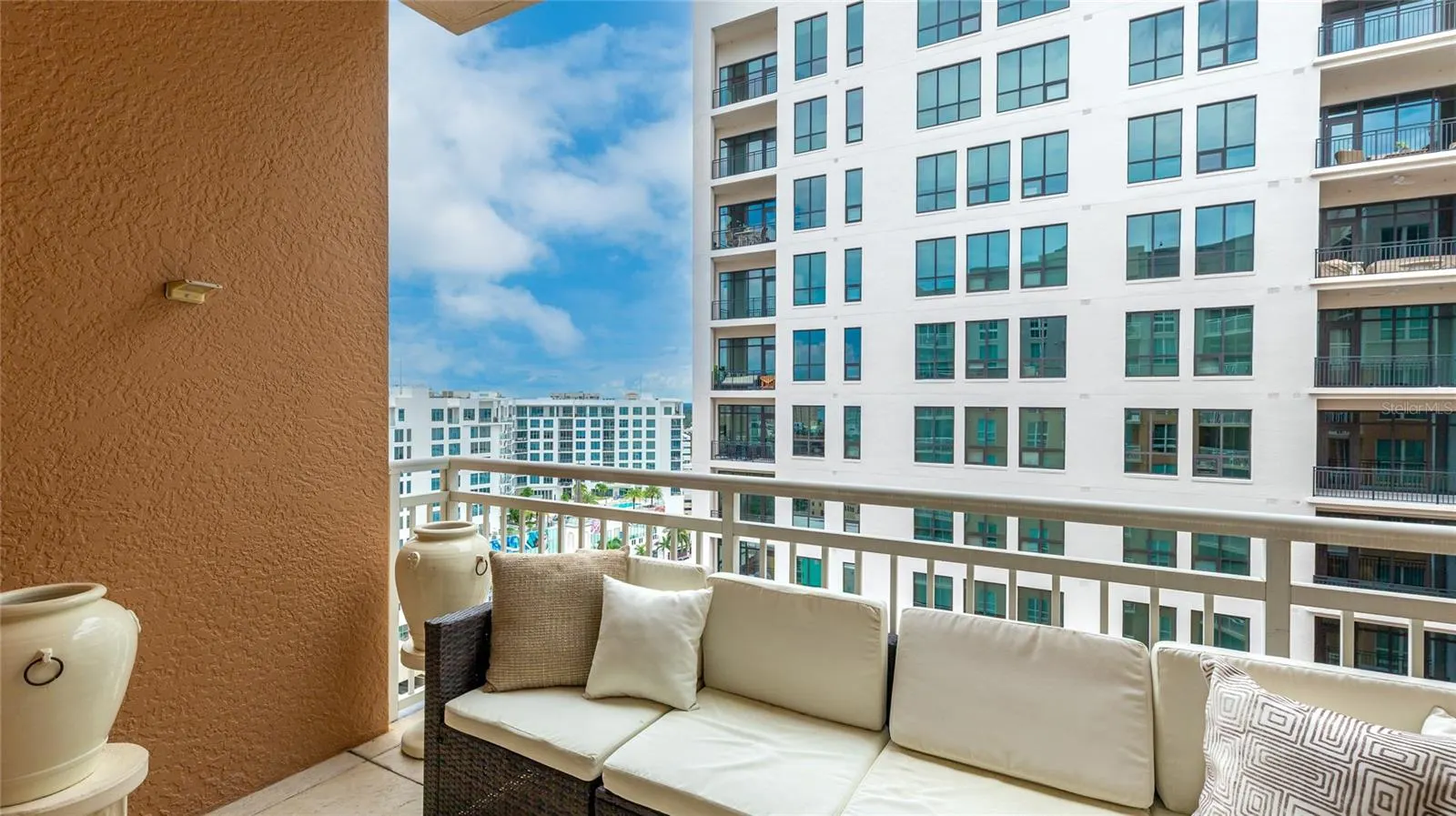 1350 MAIN ST #1503, #1503