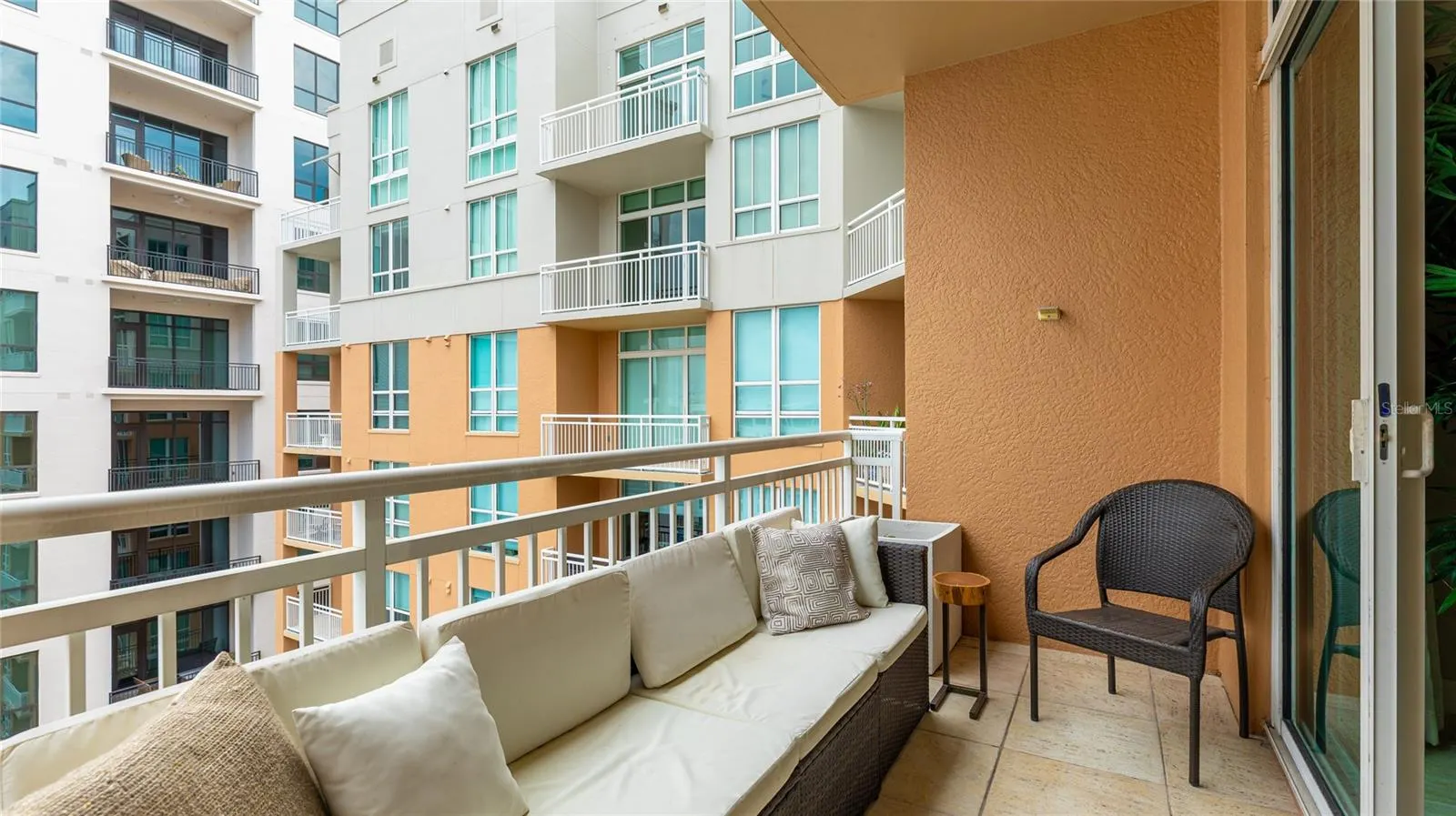 1350 MAIN ST #1503, #1503