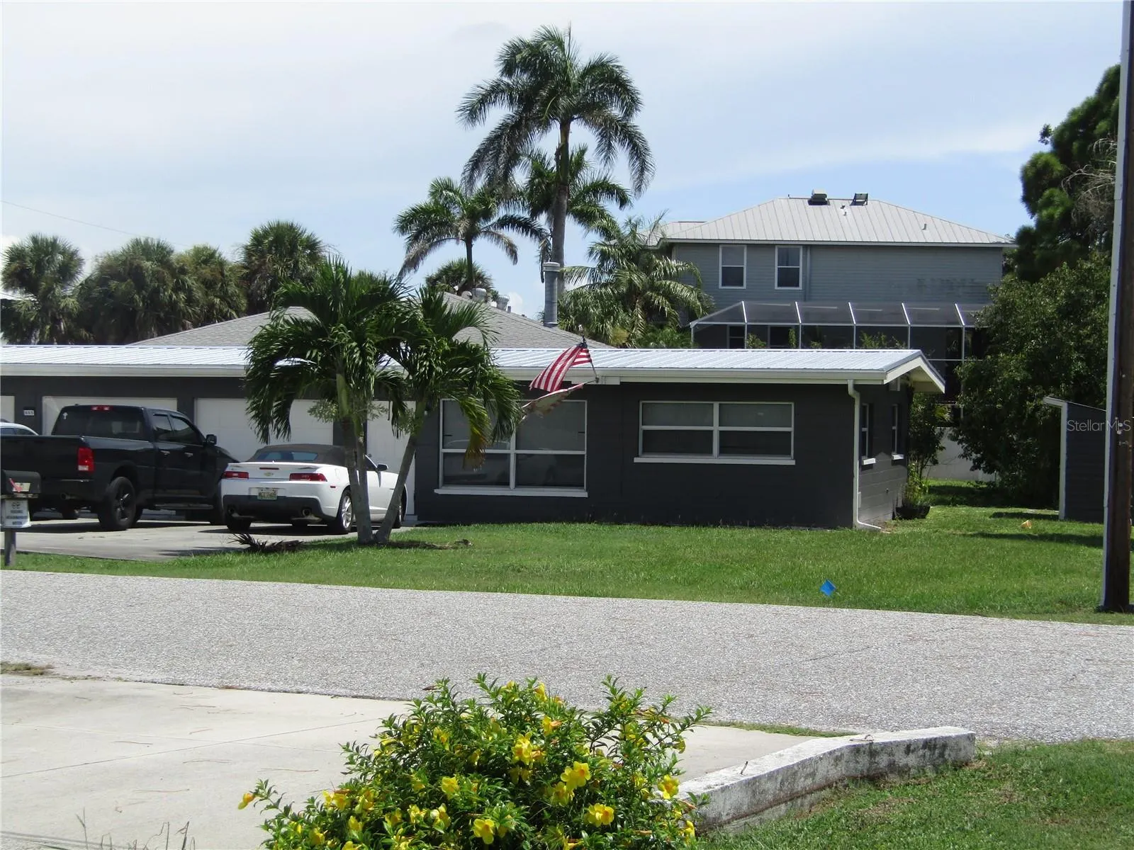 603 ROBERTS BAY DR