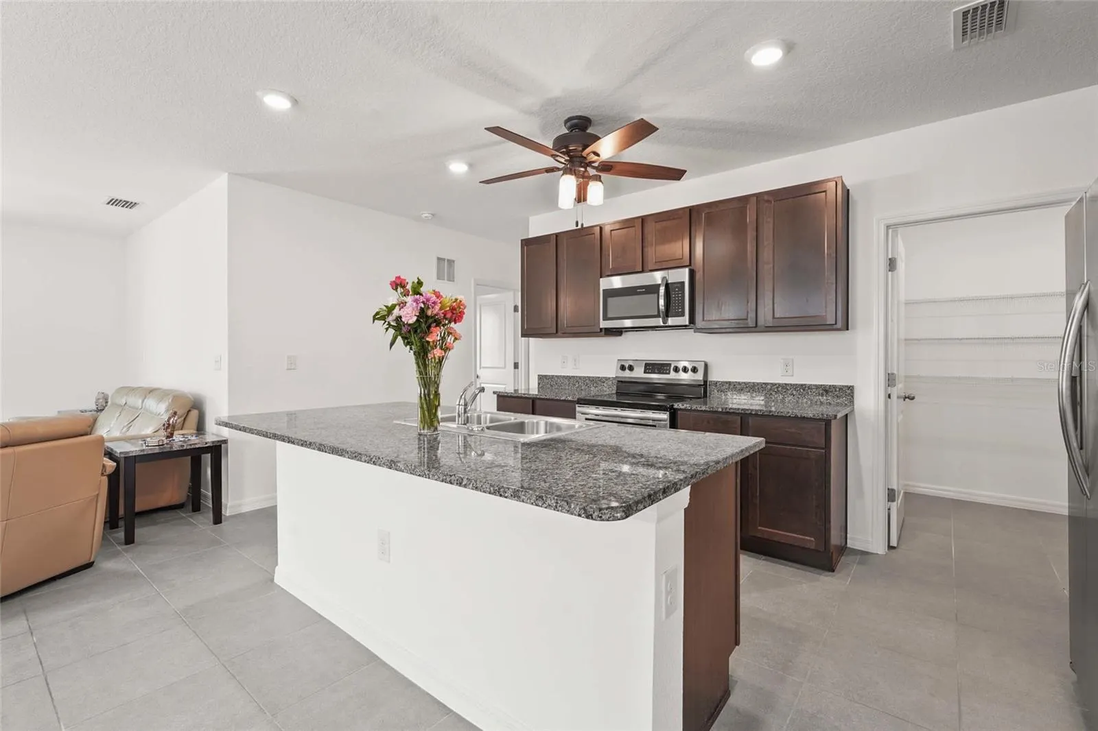 5835 CALLA LILLY DR