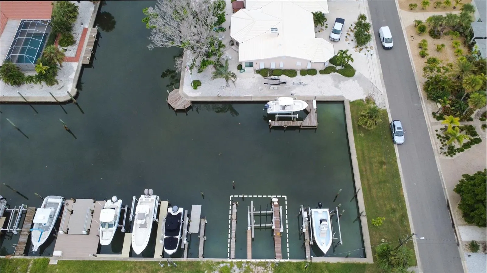 601 BARONET LN #0, #0