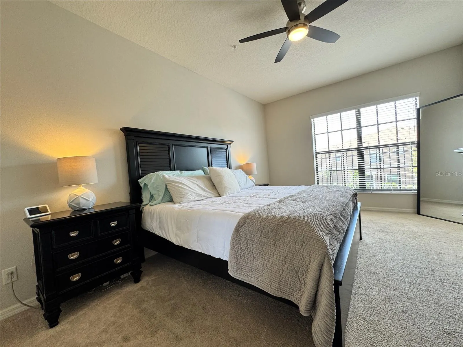 4196 OVERTURE CIR