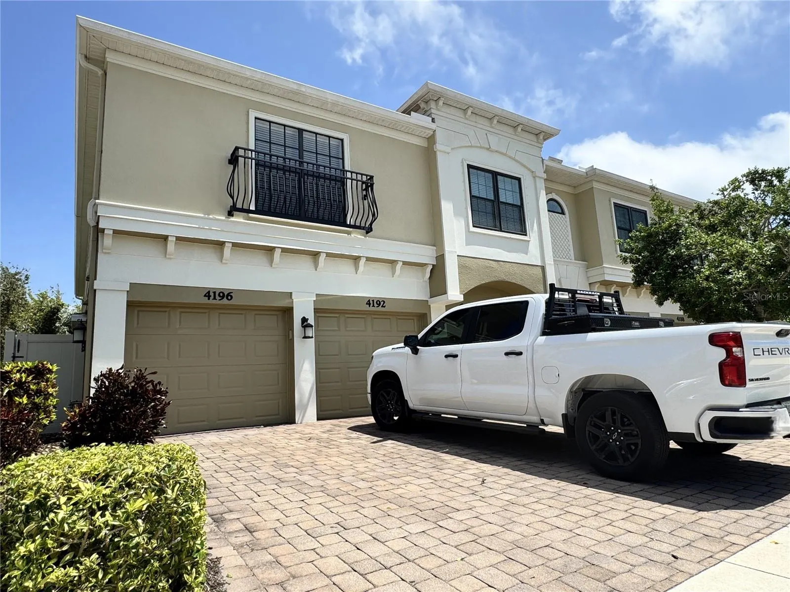 4196 OVERTURE CIR