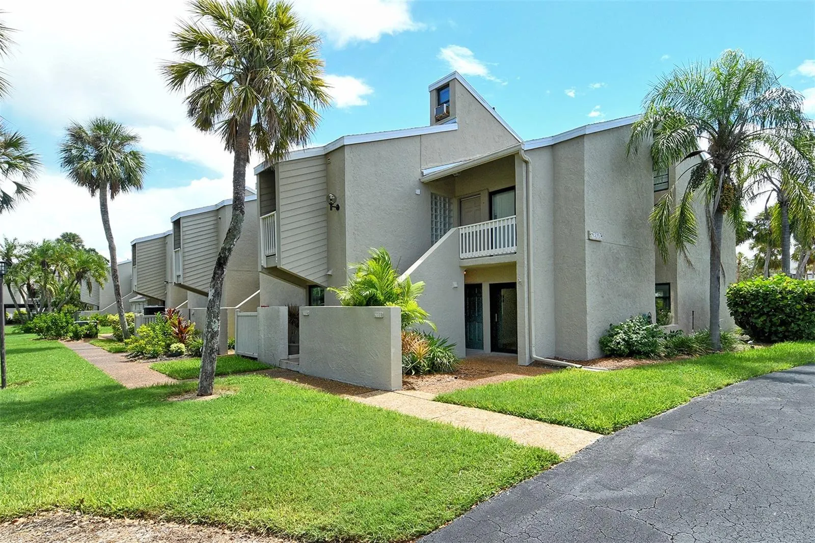 5260 GULF OF MEXICO DR #401, #401