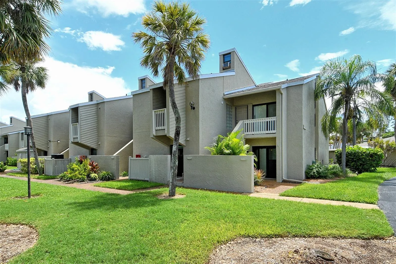 5260 GULF OF MEXICO DR #401, #401