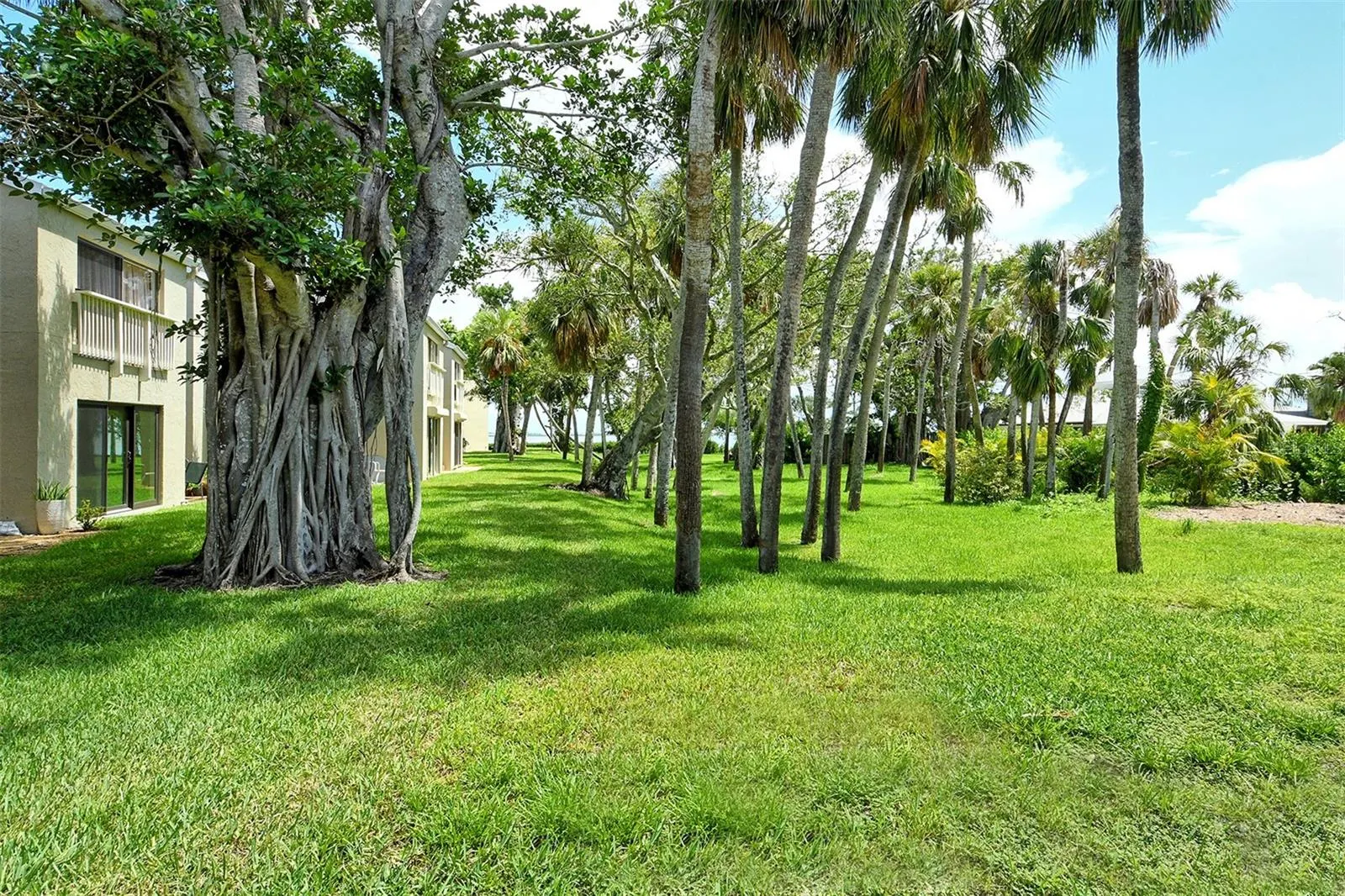 5260 GULF OF MEXICO DR #401, #401