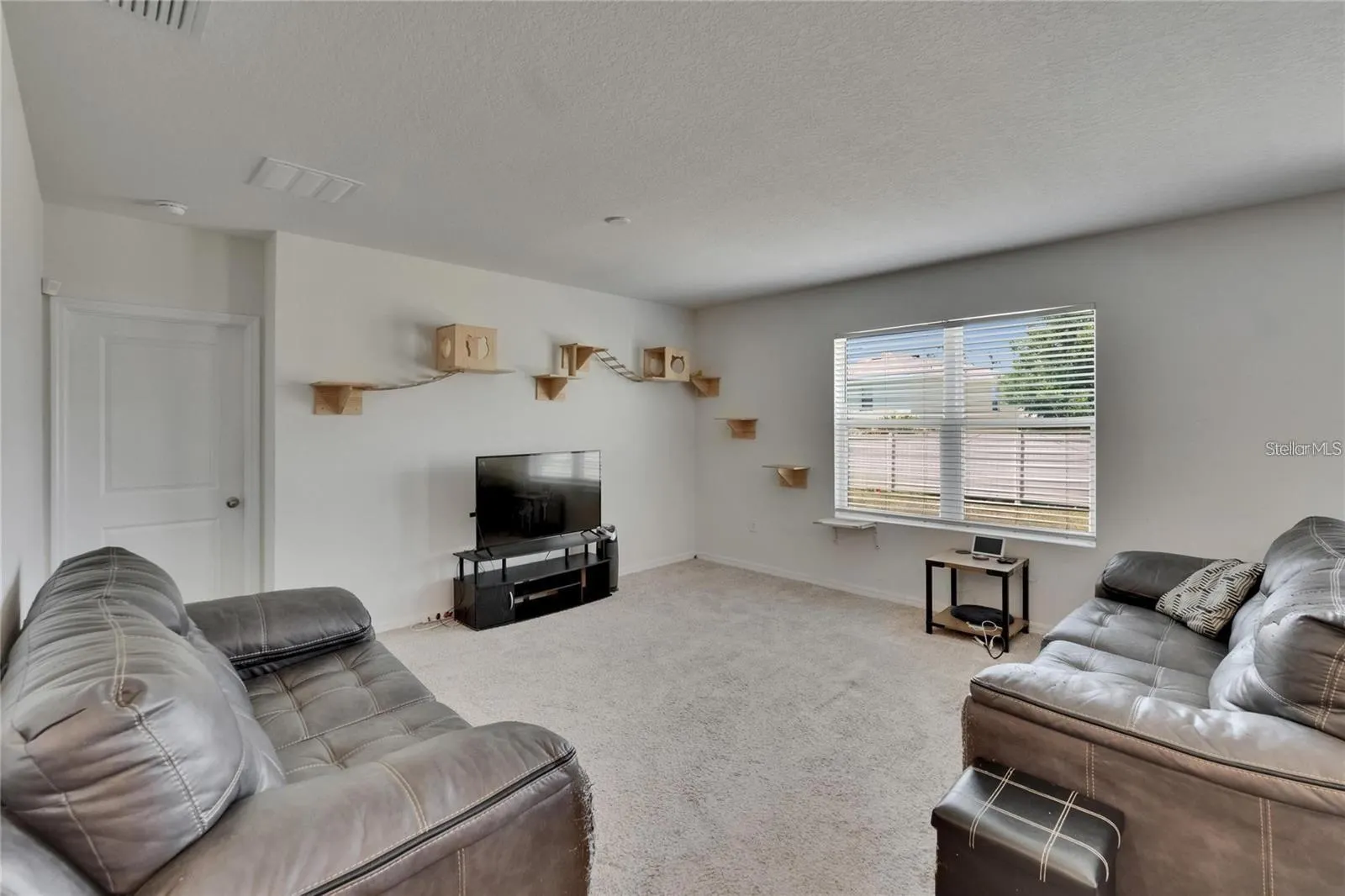 14153 ARBOR PINES DR