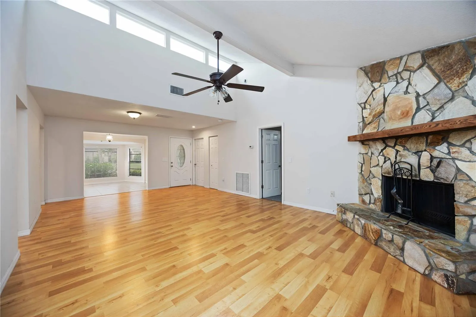 4148 LANCASTER DR
