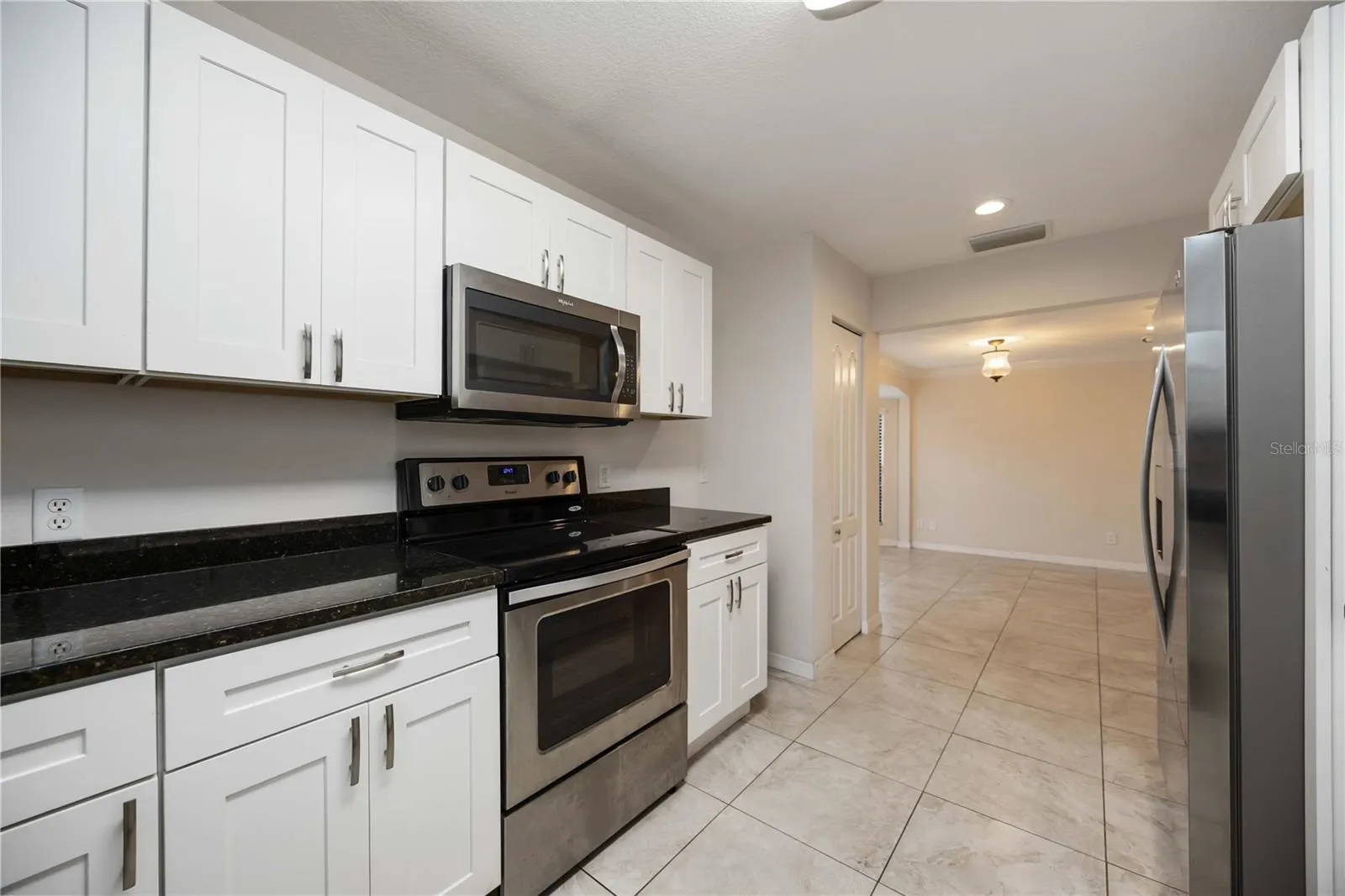 4148 LANCASTER DR