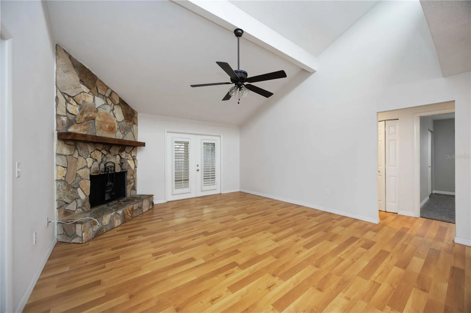 4148 LANCASTER DR