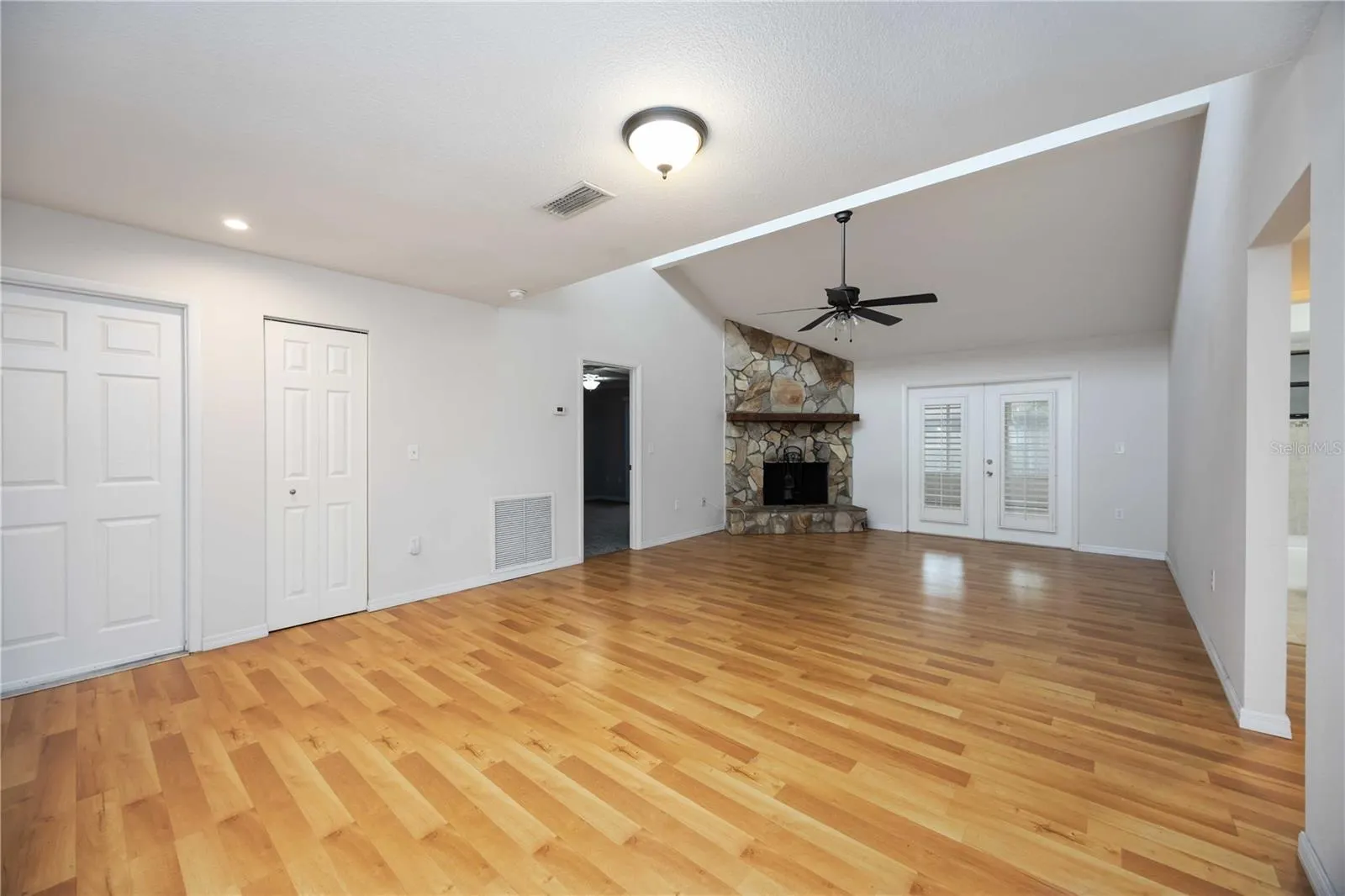 4148 LANCASTER DR