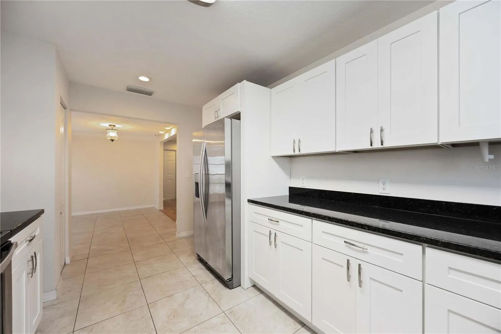 4148 LANCASTER DR
