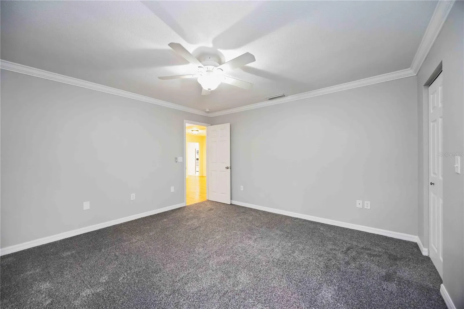 4148 LANCASTER DR