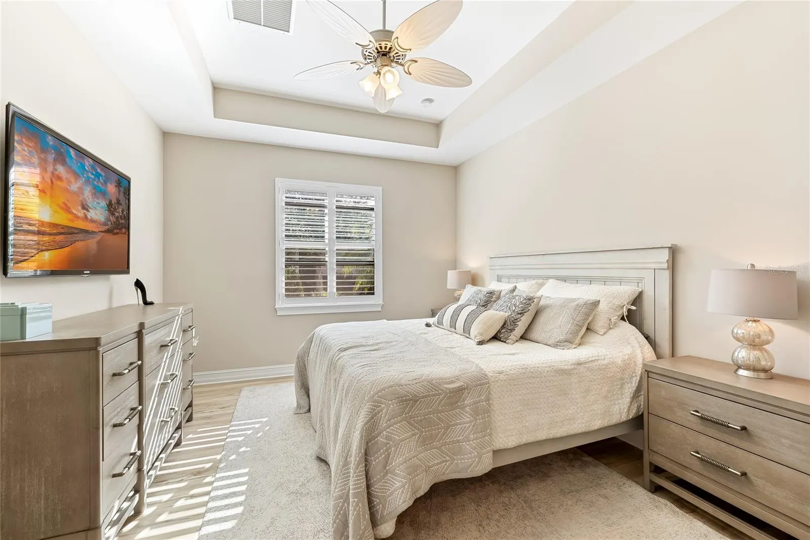 655 RESOLUTE ST