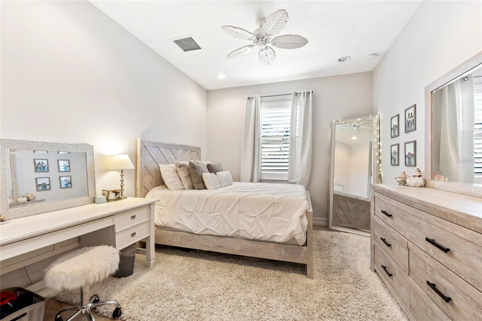 655 RESOLUTE ST