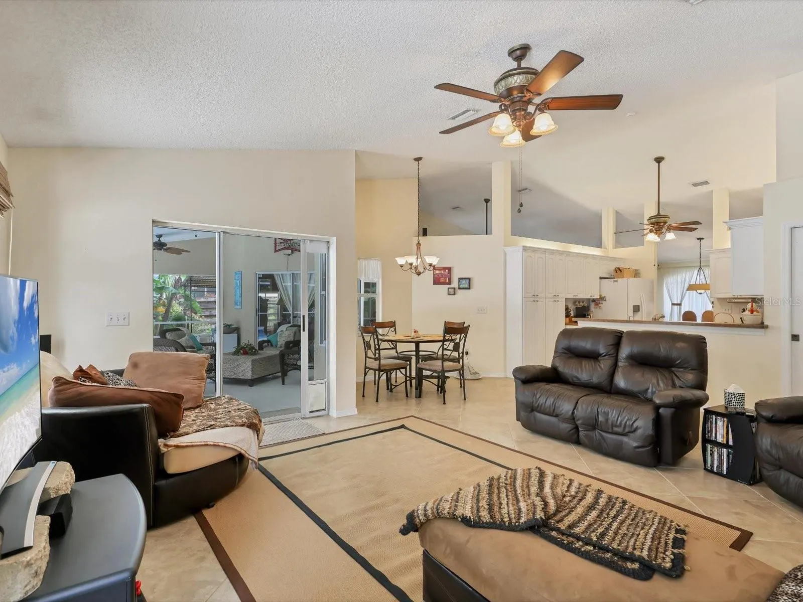2922 48TH DR E