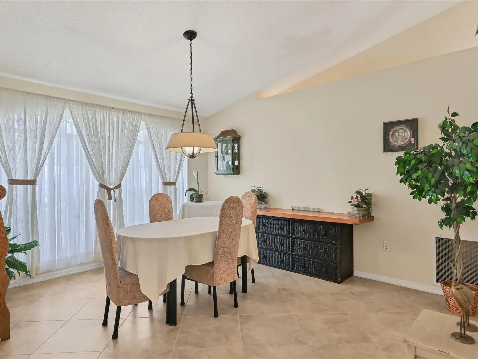 2922 48TH DR E