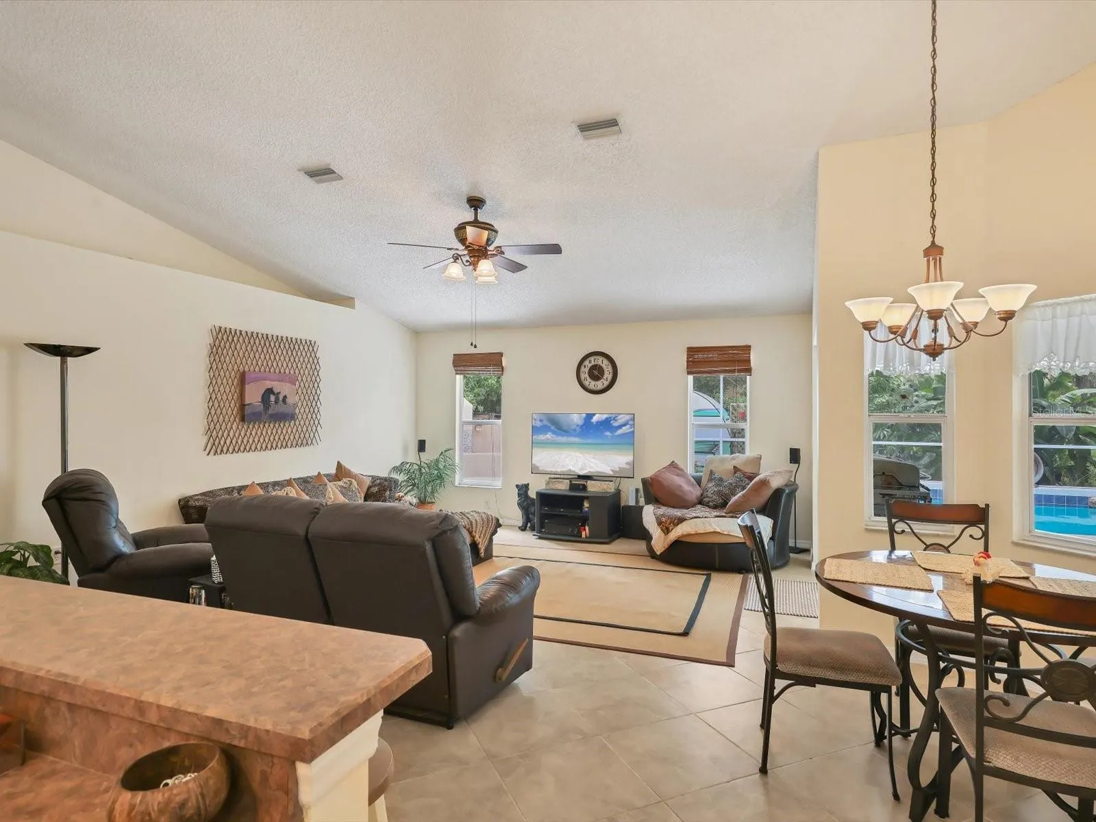 2922 48TH DR E