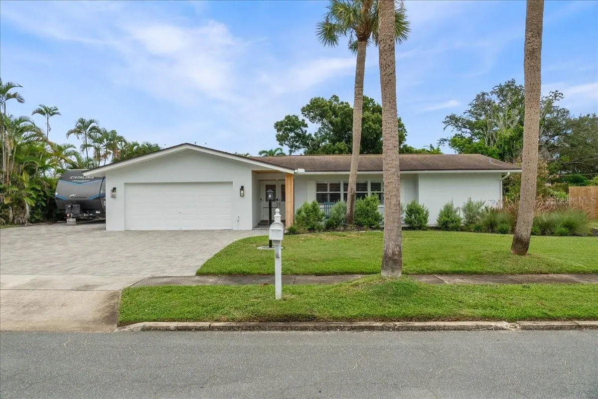1039 BAYSHORE AVE