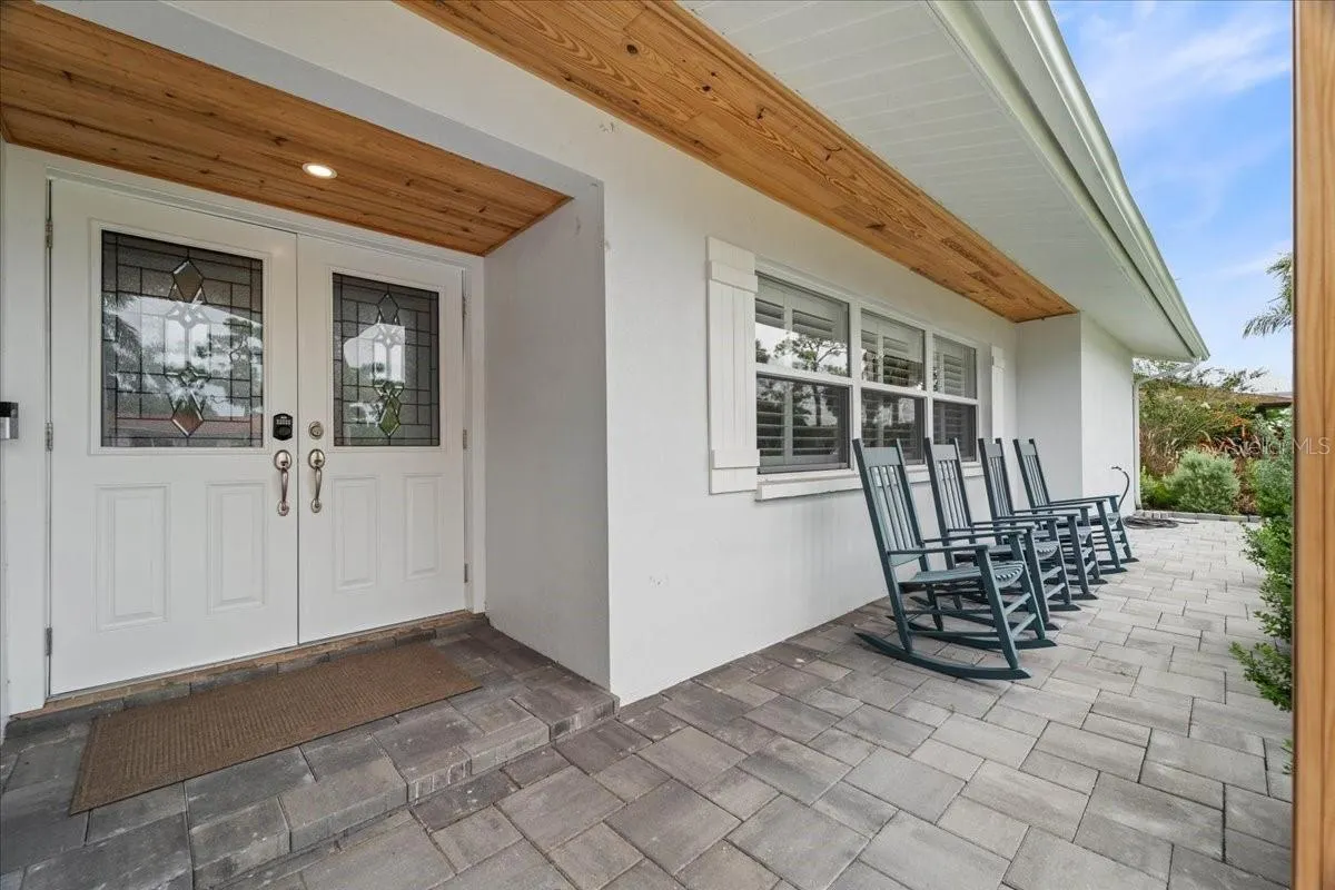 1039 BAYSHORE AVE