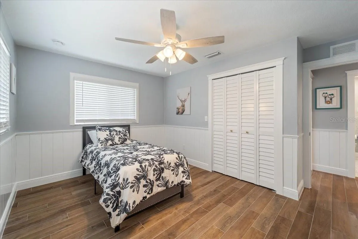1039 BAYSHORE AVE
