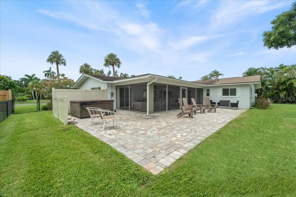 1039 BAYSHORE AVE
