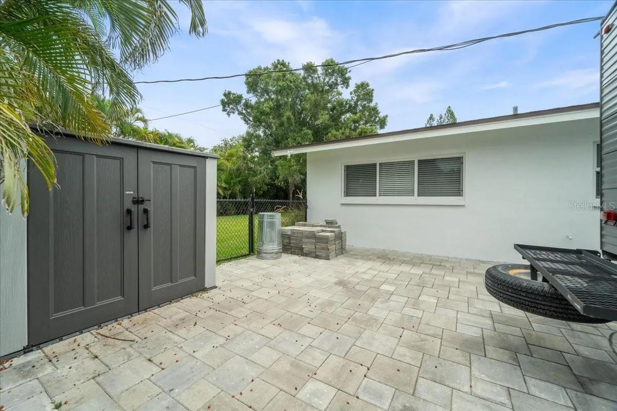 1039 BAYSHORE AVE
