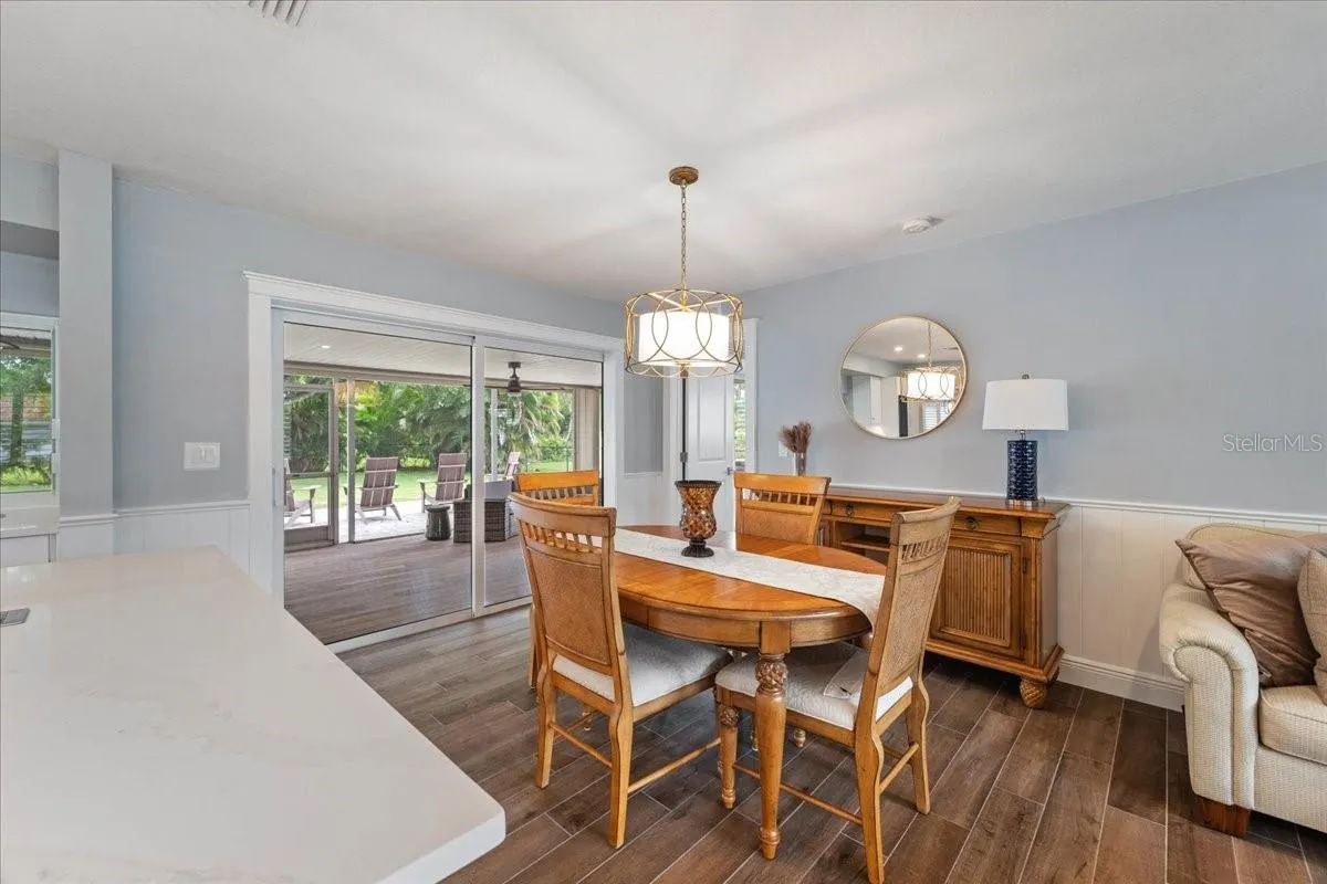 1039 BAYSHORE AVE
