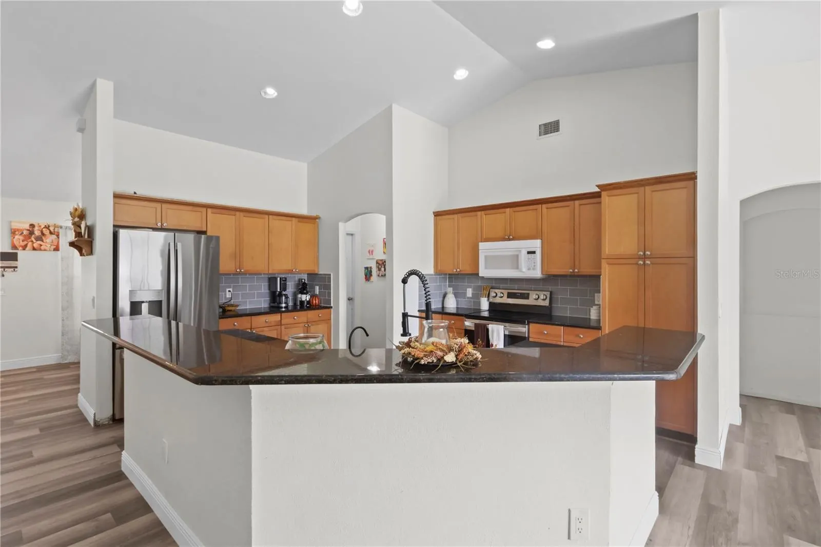 5190 BUTTERFLY LN