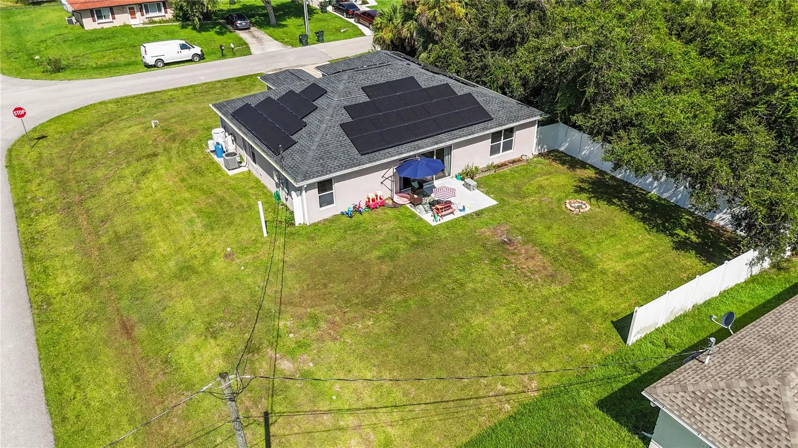 5190 BUTTERFLY LN