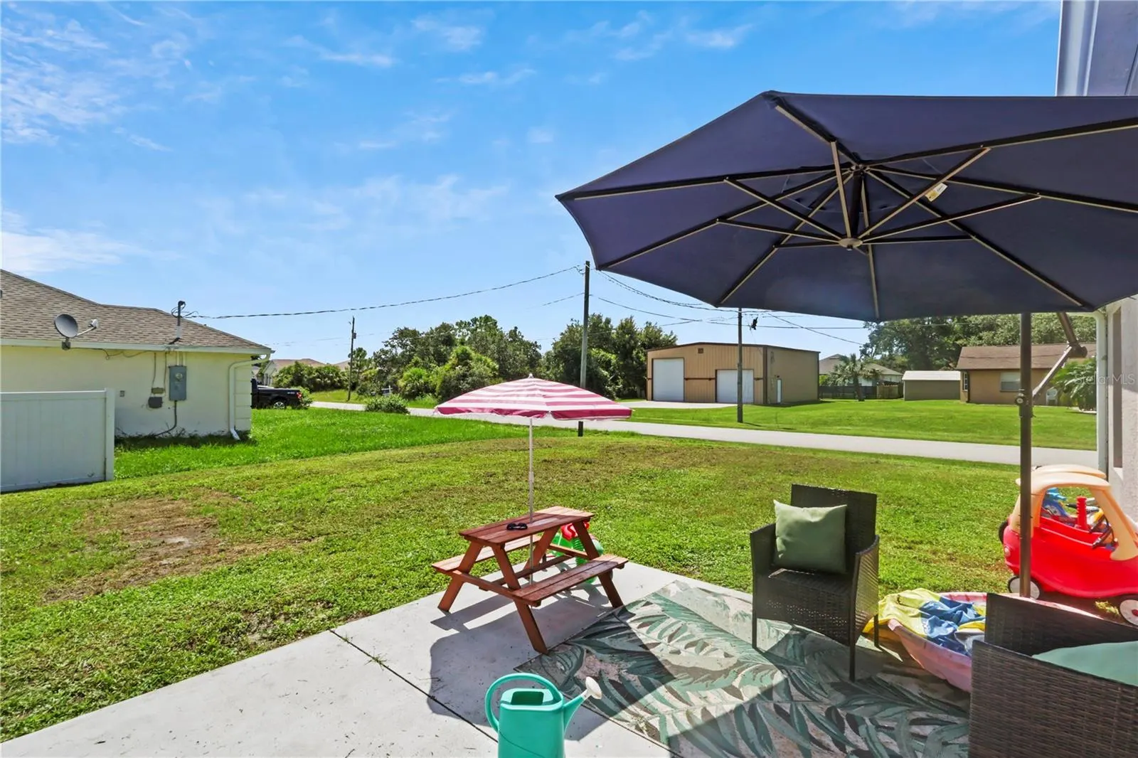5190 BUTTERFLY LN