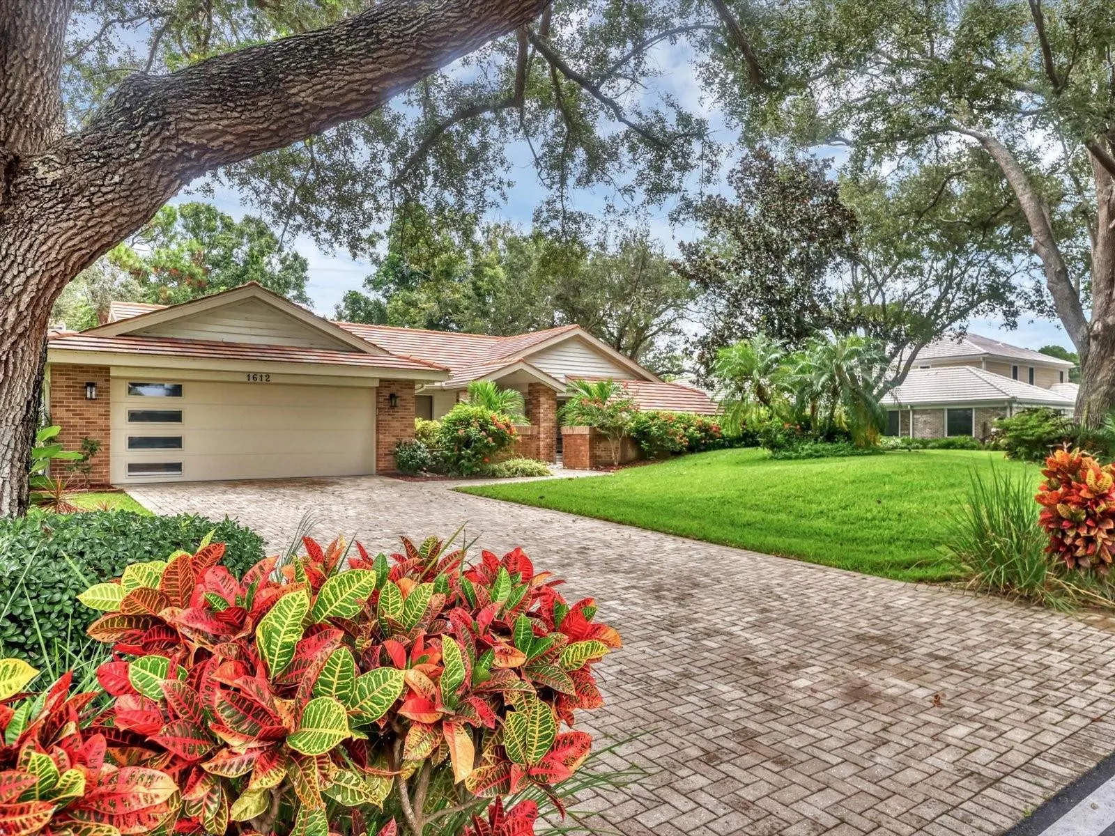 1612 PINE HARRIER CIR