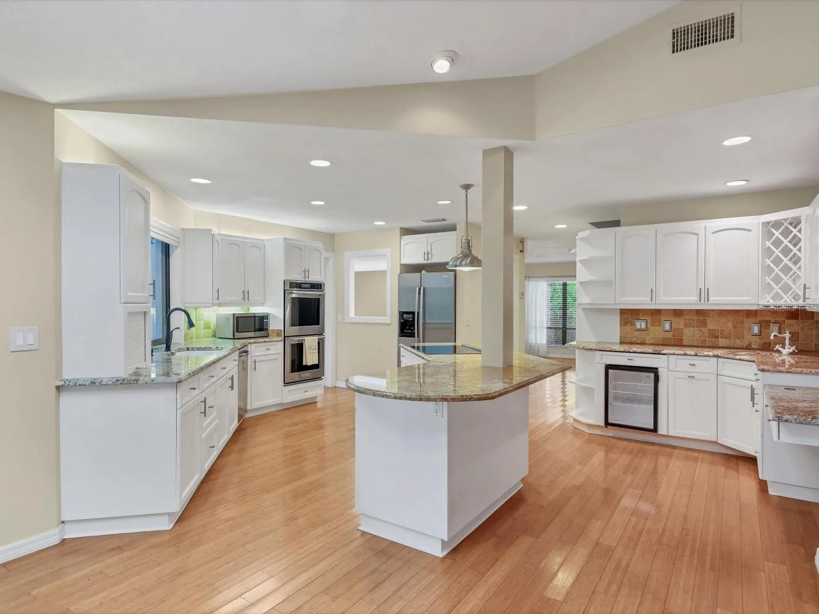 1612 PINE HARRIER CIR