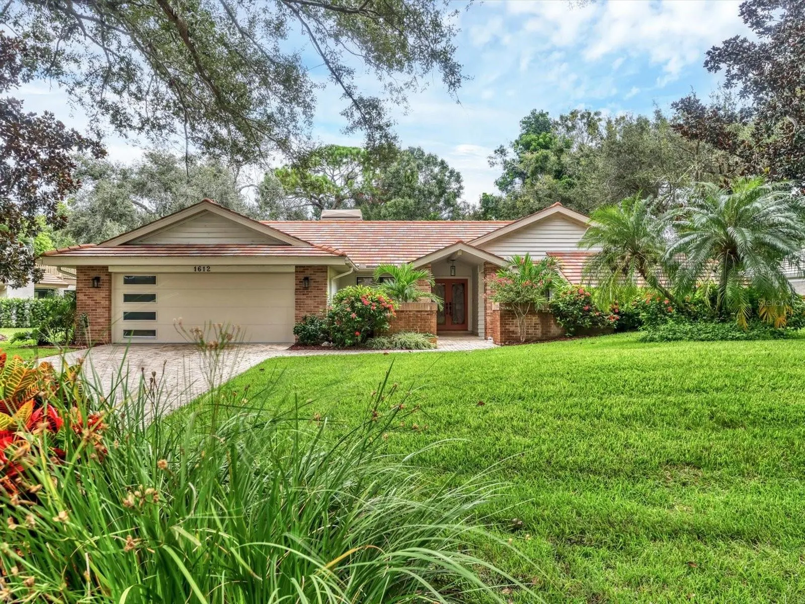 1612 PINE HARRIER CIR