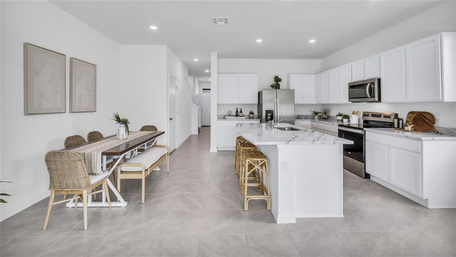 11803 DAVIS DR