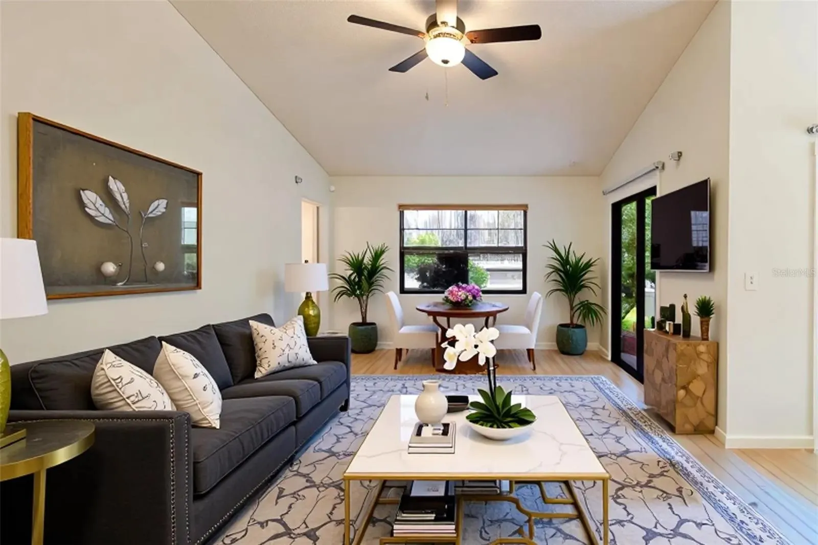 5021 BARRINGTON CIR #302, #302