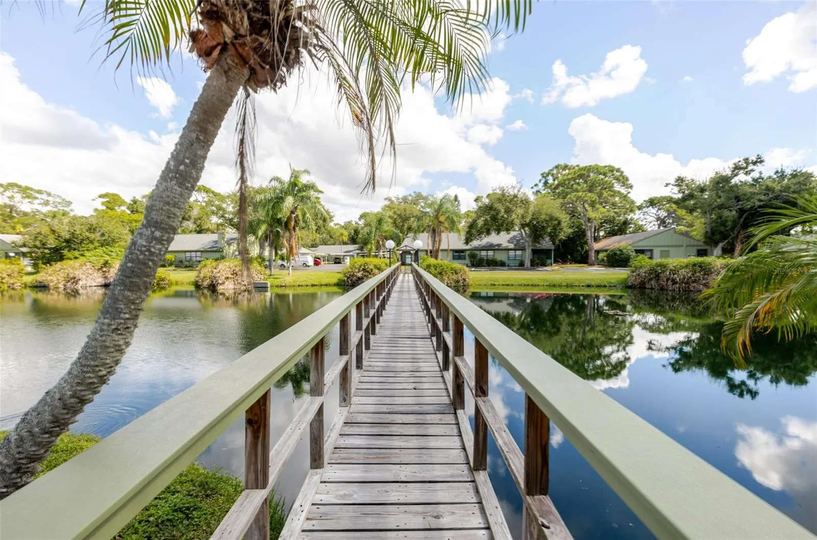 5021 BARRINGTON CIR #302, #302