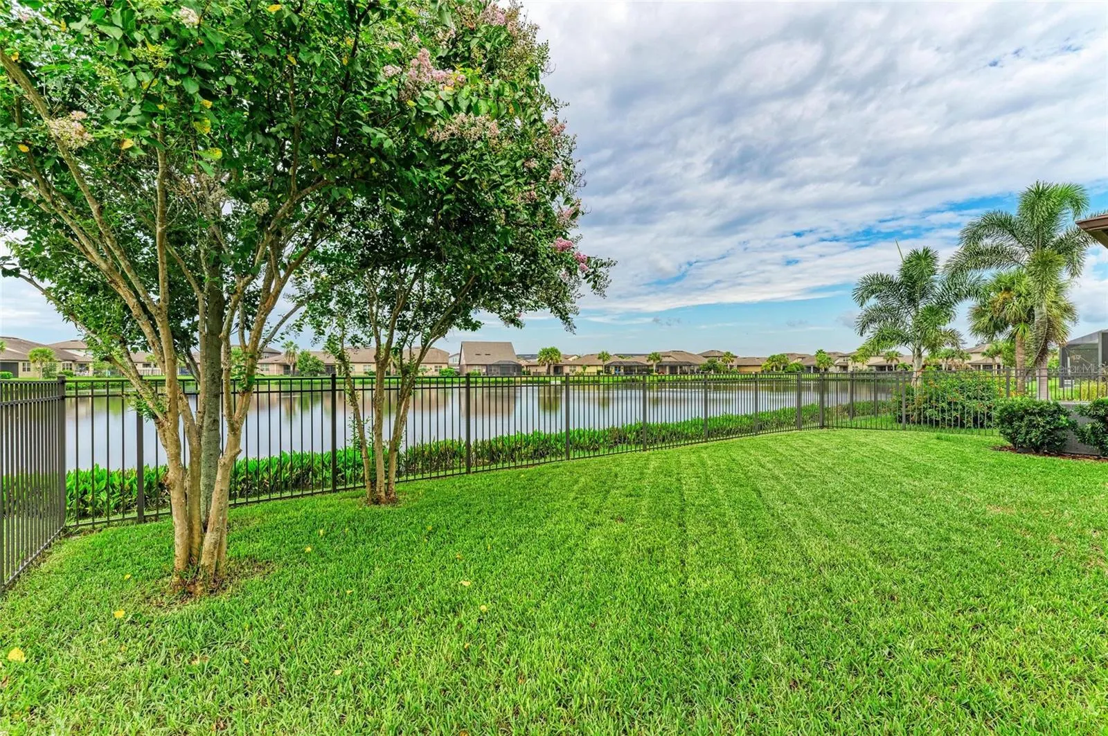 6223 KENAVA LOOP