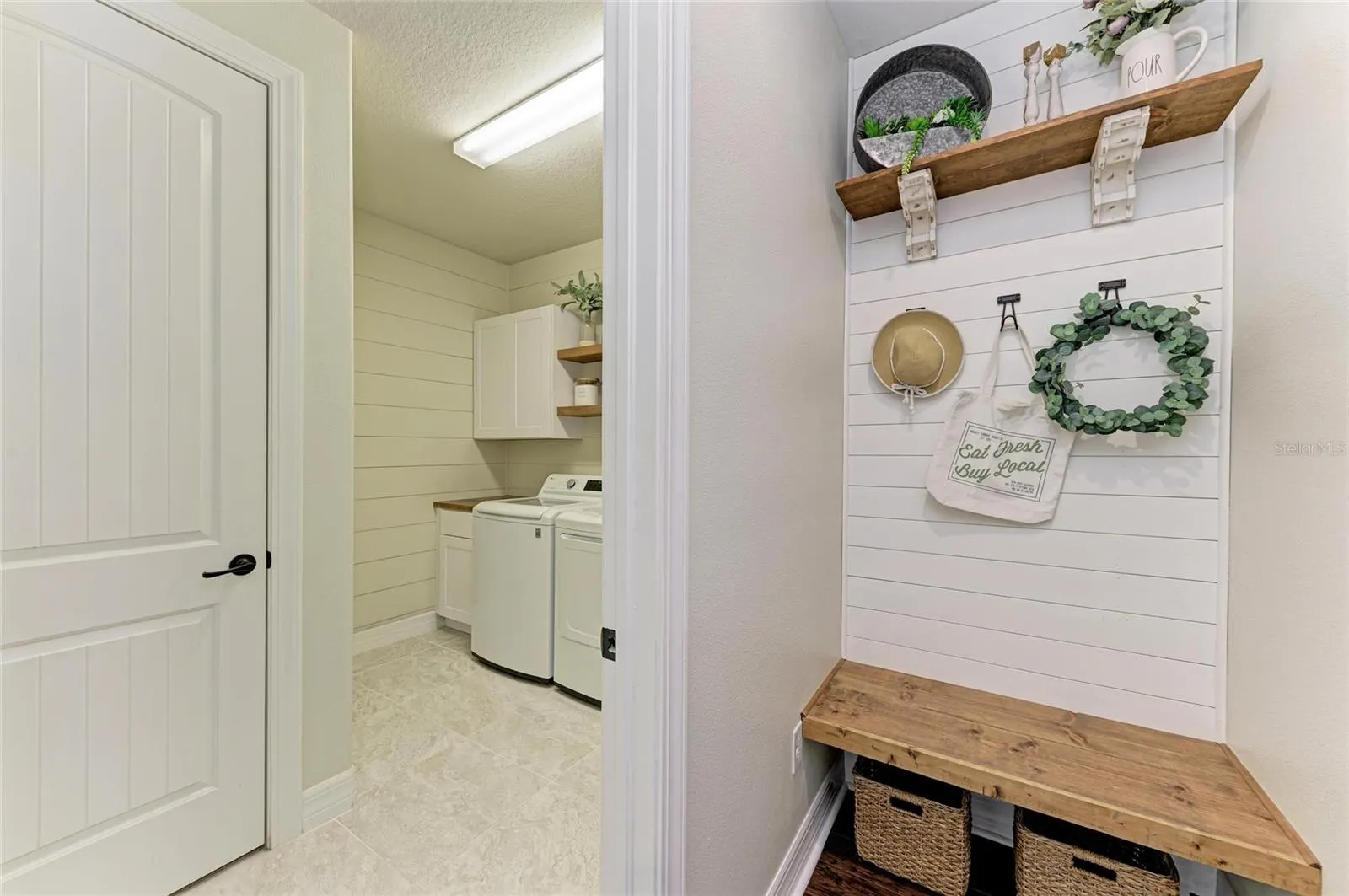 6223 KENAVA LOOP