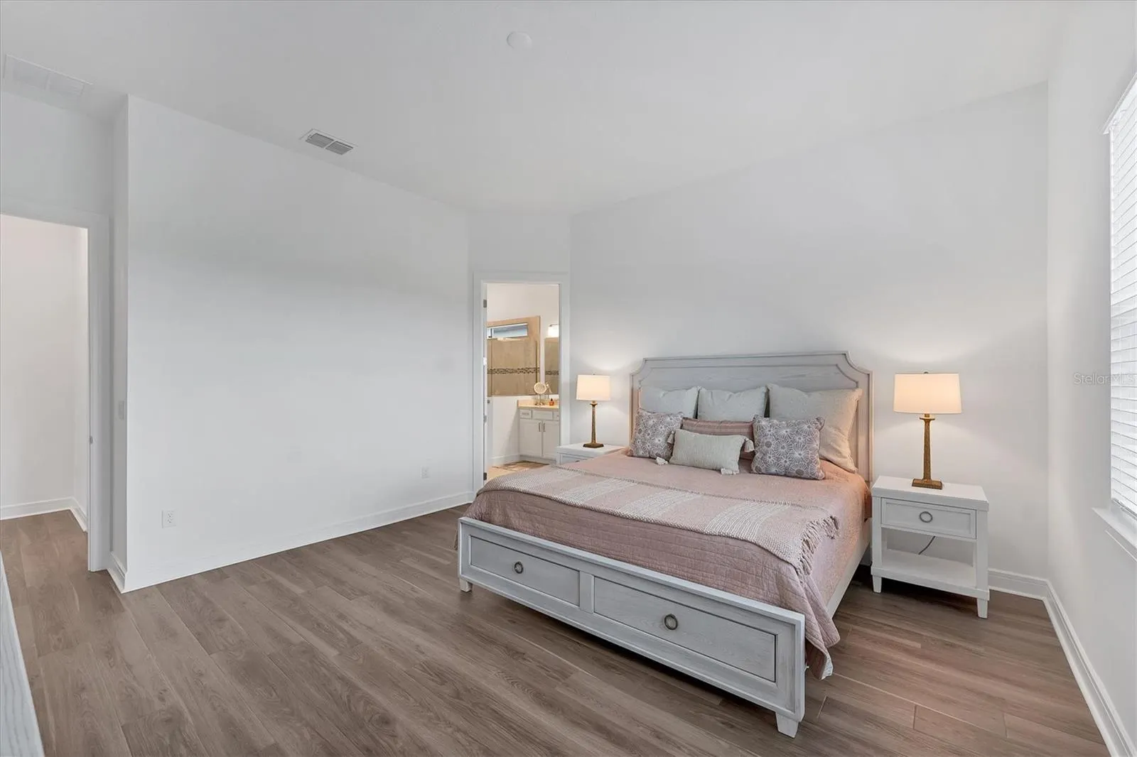 10419 WYNWARD WAY