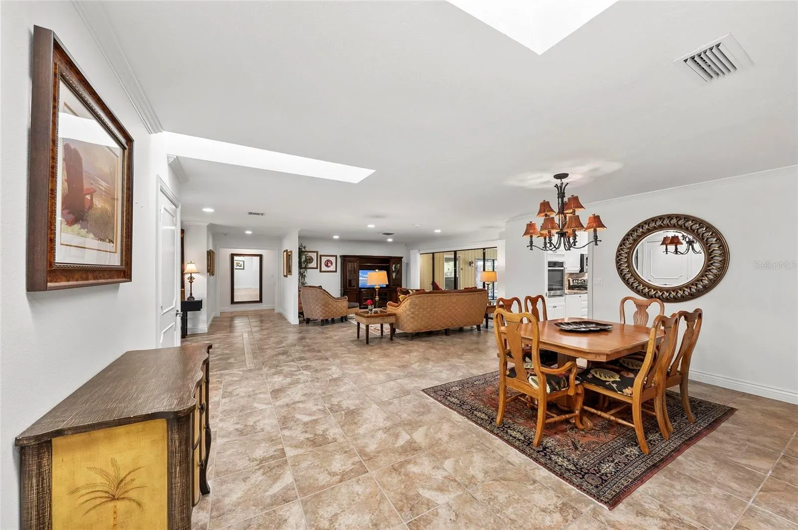 1218 YACHT HARBOR DR